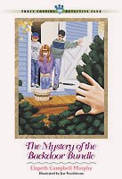 The Mystery of the backdoor bundle / Elspeth Campbell Murphy ; illustrated Joe Nordstrom.